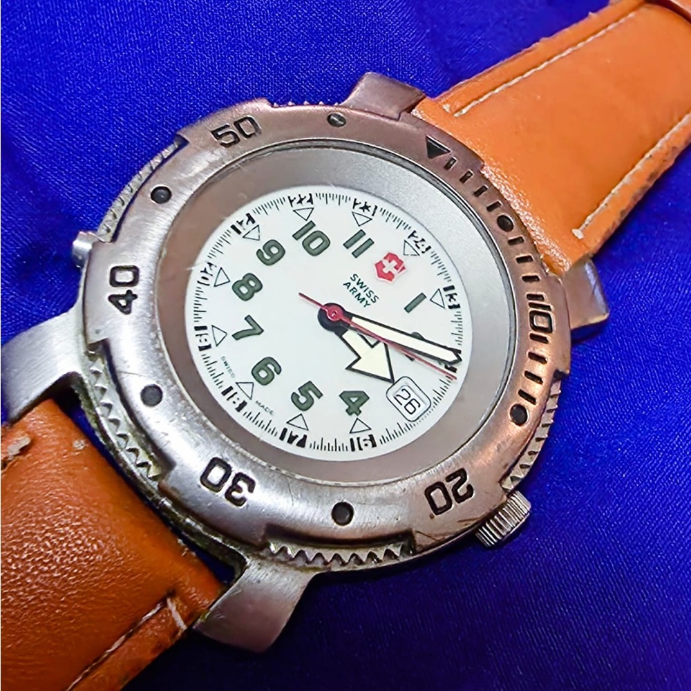 Swiss Army Rare Vintage Collectible Inidglo Men's Watch 40mm Swiss Made